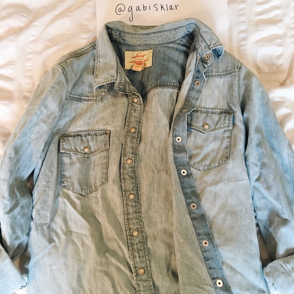 Levi's Light Wash Button Down Shirt (Size S)